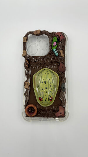 Jungle Vibes – Handmade Frog & Parrot Tropical Phone Case